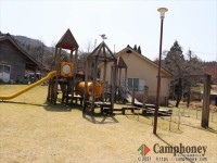 管理棟横の遊具