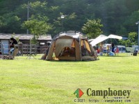 電源無し、車横付け不可、広場サイト【日帰り】【通年営業】