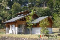 トイレ・シャワー棟