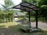 芝生オートサイト、電源・流し台付き