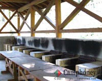 まきは管理棟にてご購入下さい。