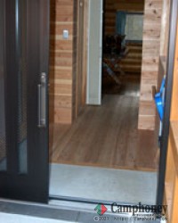 スロープから玄関ももちろんバリアフリーです。