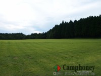 【オートサイト】池の真横または広大な芝生が広がるフリーサイト