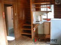 3.ログキャビン（8名利用時1,663円/人）