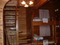 ２階にはロフトがあり、バス・トイレ・冷蔵庫・コンロもあります