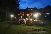 高原の風を感じながら、大自然に囲まれた中でのキャンプ