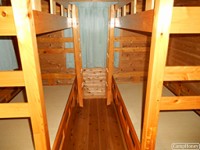 バンガロー②～④ 　二段ベッド×2（4～5人用）