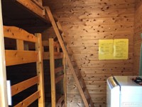 バンガロー②～④ 　二段ベッド×2（4～5人用）