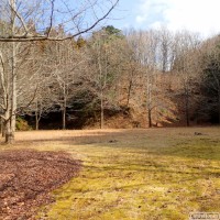 広場でフリーサイト【無料キャンプ場】【予約不要】【横付け可能】