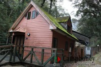 バンガロー12人用(1階12畳,ロフト8畳)