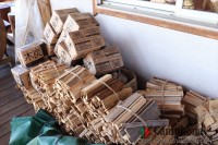 薪や炭の在庫あり