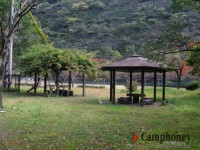 野球場手前の広場