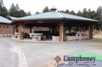 雨天でも安心のBBQコーナー